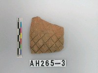 藏品(紅褐色細砂陶片)的圖片